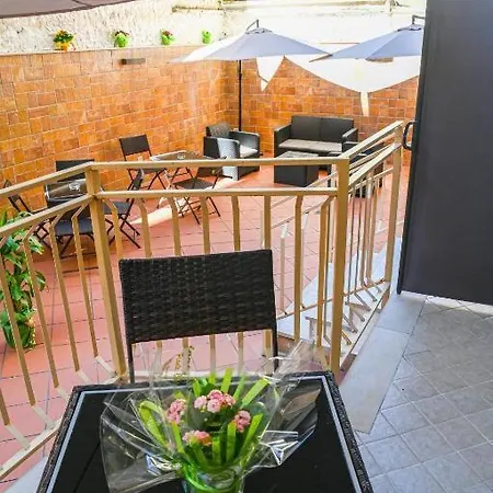 Residenza Suarez Bed & Breakfast Naples Exterior photo