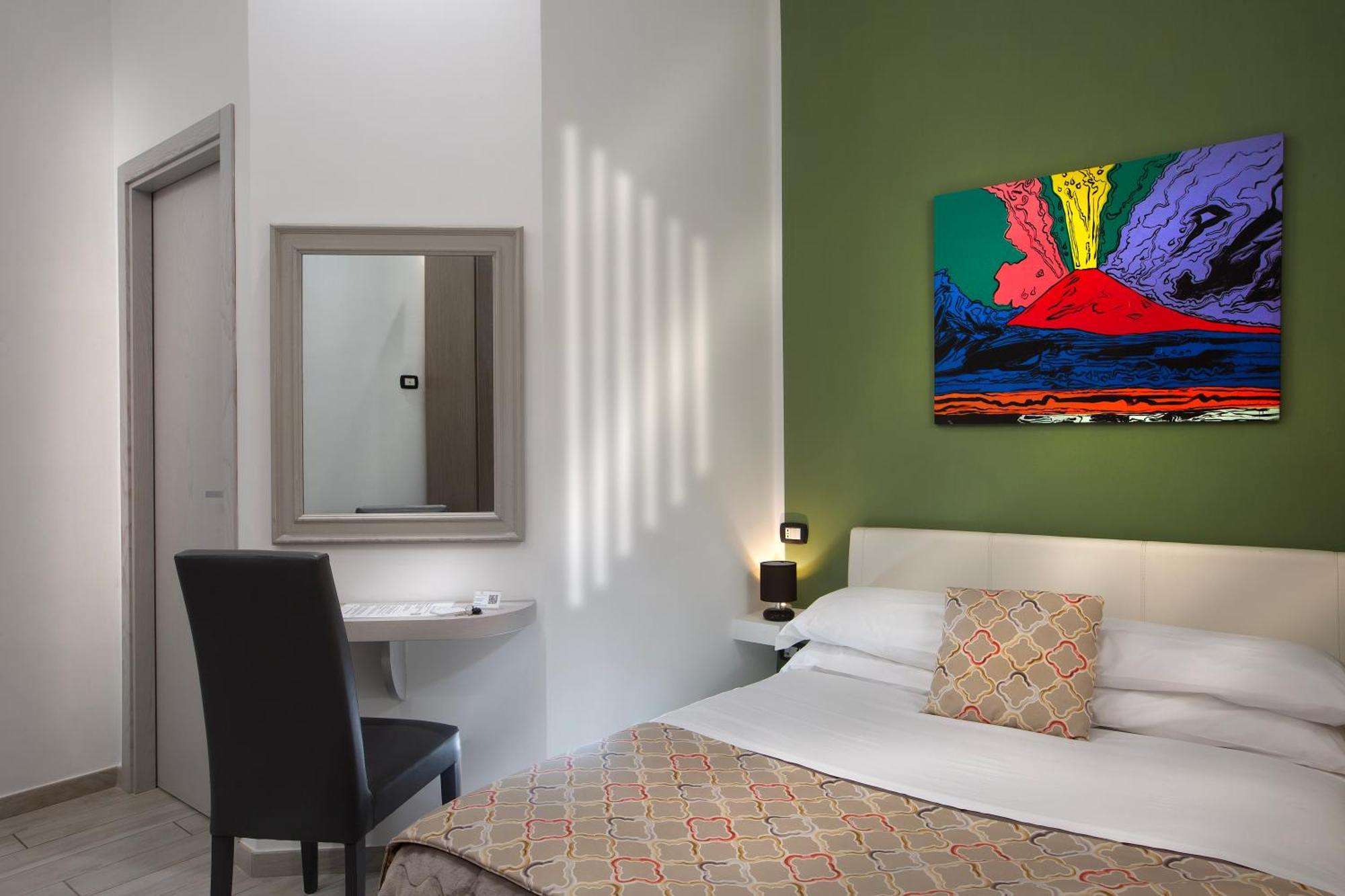 Residenza Suarez * Naples